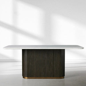Finnley Dining Table