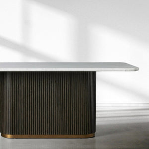 Finnley Dining Table